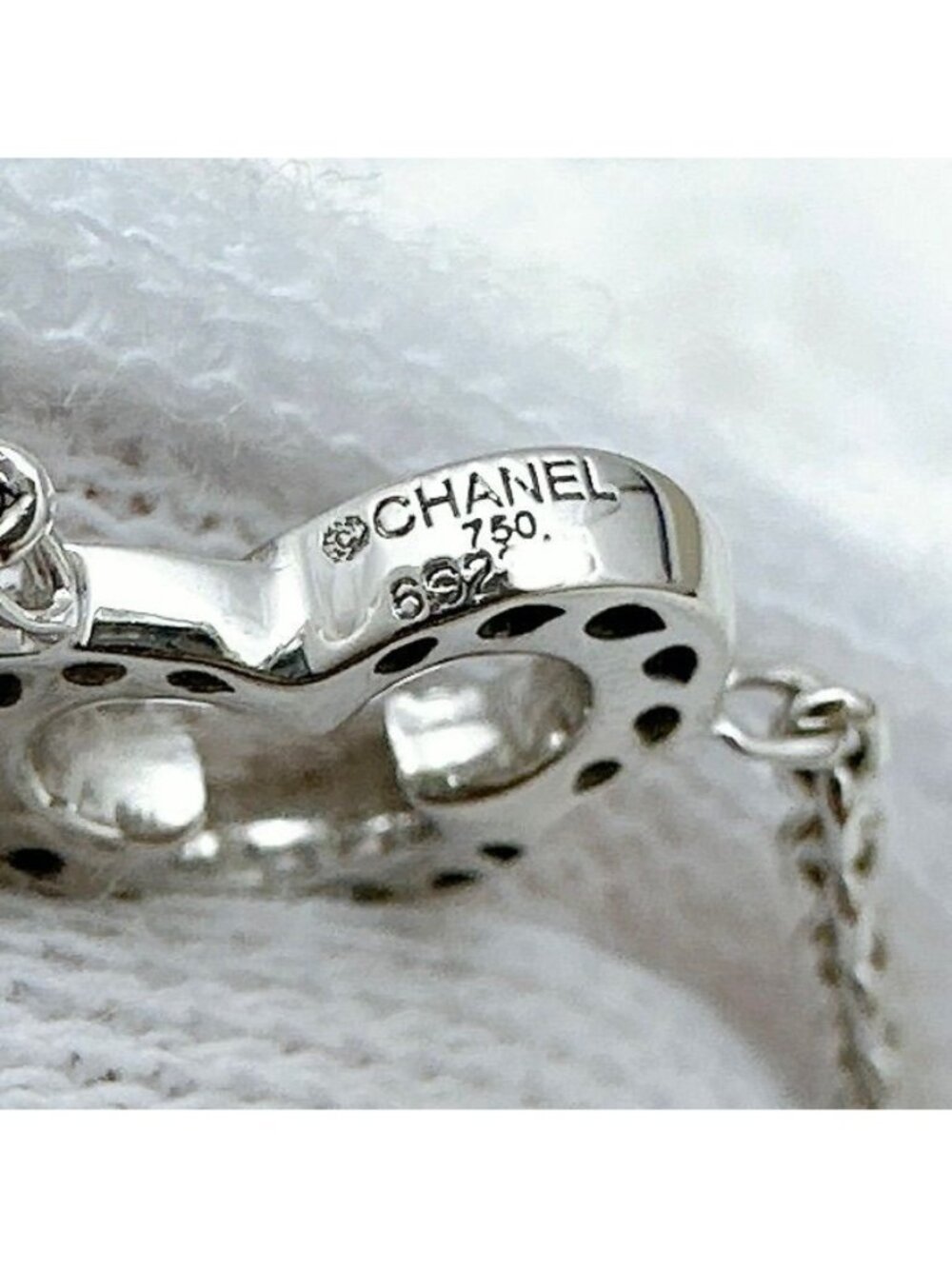 Chanel Camellia Onyx Diamond White Gold Necklace - Picture 8 of 9